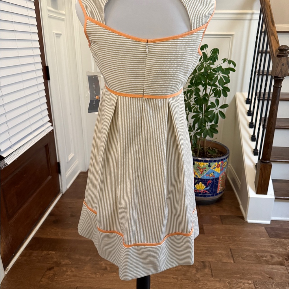 London Times NWT Seersucker Striped Dress with Peach Accents and Open Back - Picture 2 of 8